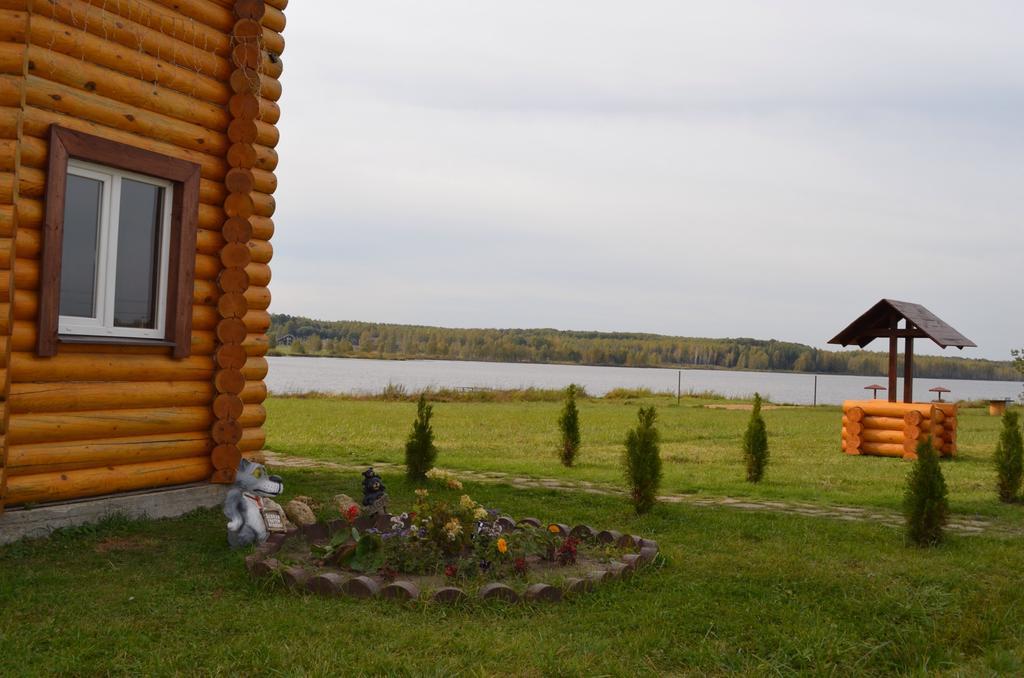 Baza Otdykha Osetrovo Hotel Burakovo  Kültér fotó